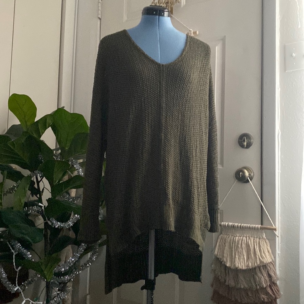Universal threads green sweater Sz L knit